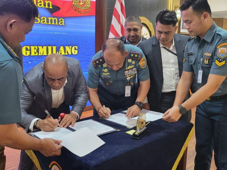 PT. STG dan TNI AL Kerja Sama Pendalaman Alur Laut di Area Latihan Perang Pantai Todak Dabo Singkep