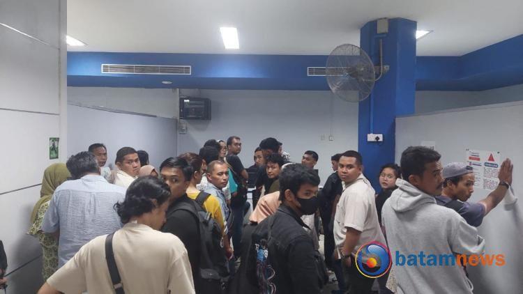 Sistem Down, Bea Cukai Jelaskan Penyebab Antrean Panjang di Pelabuhan Internasional Batam Center