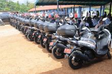Bupati Bintan Serahkan Ambulance Transport dan Puskesmas Keliling untuk Tingkatkan Layanan Kesehatan
