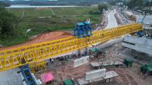 Pekerjaan Flyover Sei Ladi Memasuki Tahap Pemasangan Balok Girder