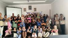 Mahasiswa KKN Universitas Karimun Sosialisasi Bijak Bermedia Sosial di Desa Telaga Tujuh untuk Cegah Hoaks