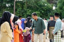 Silaturahmi dengan Warga Panggak Darat, Muhammad Rudi Singgung Potensi Besar di Lingga