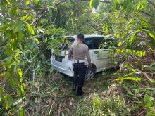 Tabrakan Minibus Avanza dan Motor di Karimun: Pengendara Motor Luka, Mobil Rusak