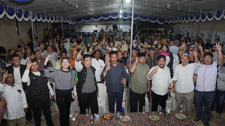 Salam Dua Jari, Warga Kampung Nenas Sebut Rudi - Rafiq Harapan Baru Masyarakat Kepulauan Riau