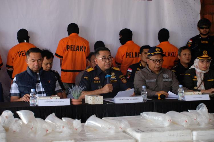Bea Cukai Batam Gagalkan Penyelundupan 266.600 Benih Lobster Senilai Rp 26,9 Miliar di Bintan