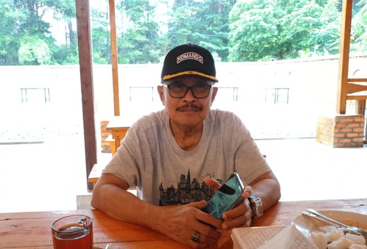 Pertemuan dengan Muhammad Ishak Hanya Kebetulan, Mantan Bupati Lingga 2 Periode H.Daria Tetap Dukung Nizar-Novrizal di Pilkada 2024