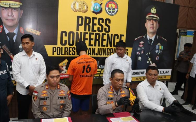 Polresta Tanjungpinang Tangkap RS, Pelaku Perampokan Sadis Lansia Setelah Buron 2 Bulan