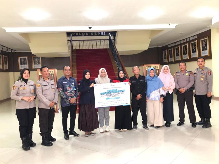 PT ASDP Batam Salurkan Beasiswa untuk Putra-Putri TNI-Polri di Kepulauan Riau