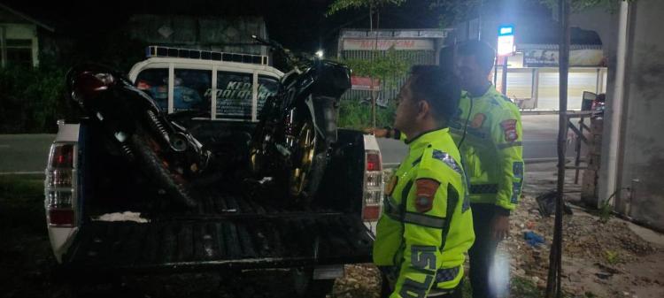 Pelajar di Karimun Tewas dalam Kecelakaan Motor di Jalan Letjen Suprapto, 2 Lainnya Luka Berat