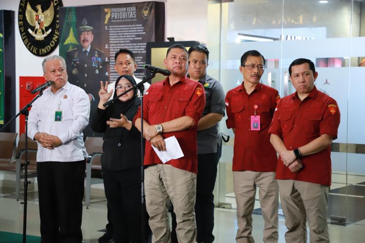 Kejagung Tetapkan 3 Hakim PN Surabaya dan 1 Pengacara sebagai Tersangka Suap Kasus Pembunuhan