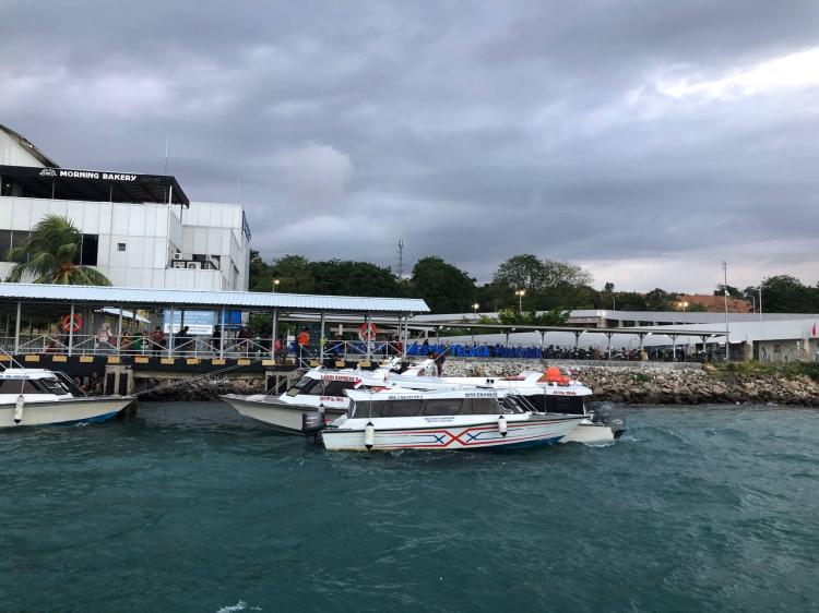 Cuaca Kota Batam Kamis 31 Oktober 2024, Suhu Menurun Awan Tebal Akan Mewarnai