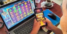 Bikin Rugi dan Timbulkan Masalah, Menkominfo Bagikan 4 Tips Menangkal Judi Online