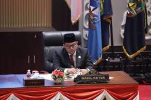 H. Bahktiar Resmi Dilantik sebagai Wakil Ketua III DPRD Kepri Periode 2024-2029, Siap Jadi Penyambung Lidah Rakyat