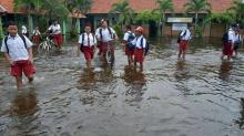 Banjir Melanda Rohil, Ratusan Rumah dan Sekolah Terendam, Kegiatan Belajar Mengajar Diliburkan