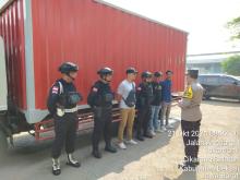 Polda Kepri Kawal Distribusi Surat Suara Pilkada 2024: 1,6 Juta Surat Suara Siap Didistribusikan
