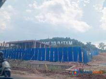 Pembangunan di Depan Welcome to Batam Sesuai Izin, Sekda Batam Pastikan Tidak Mengganggu Landmark