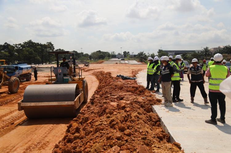 Pembangunan Jalan Alternatif Bandara Hang Nadim Capai Progres 75,41 Persen