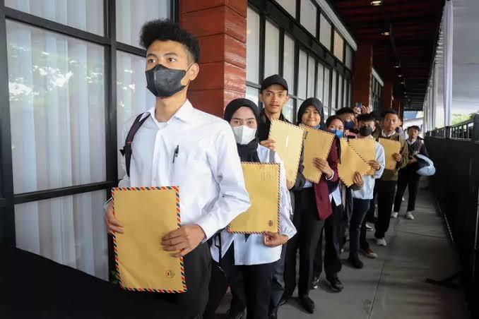 Lowongan Kerja Batam: PT. Buana Megawisatama Buka Lowongan Legal Supervisor