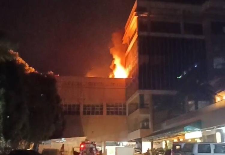 Kebakaran Hebat di Hotel Aston Karimun, Api Berasal dari Gudang dan Laundry Lantai 5
