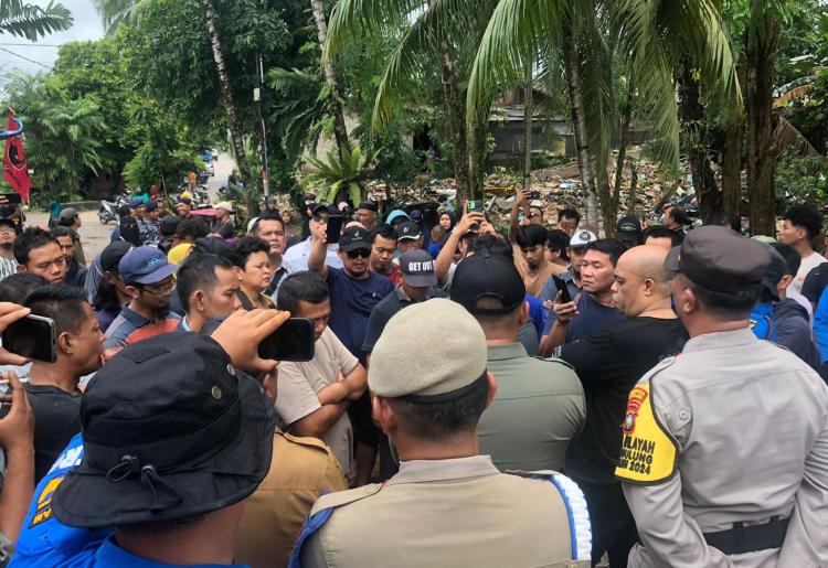 Warga Tembesi Tower Dipaksa Angkat Kaki dari Rumah Mereka
