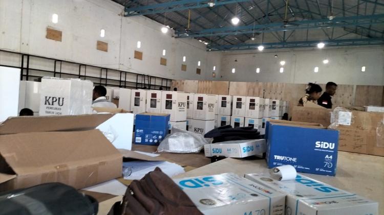Distribusi Surat Suara Pilgub Kepri 2024 Dimulai, Tambelan Jadi Prioritas