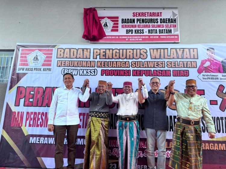 Resmikan Sekretariat BPD KKSS Kota Batam, Warga KKSS Dihibur Atraksi Pesulap Mr. Mind Muhammad