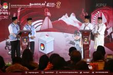 Debat Pilkada Kepri: Adu Argumentasi Soal Perhatian Terhadap Disabilitas, Siapa yang Lebih Terkonsep?