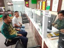 Buntut Dugaan Korupsi Bonsai dan Pengancaman Wartawan, Sekwan, Bupati dan Istrinya Digugat
