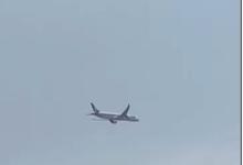 Pesawat Singapore Airlines Berputar di Langit Batam, Warga Sempat Salah Sangka