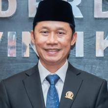 Legislator Suhadi: Penurunan Harga Tiket Pesawat Akan Geliatkan Ekonomi Kepri