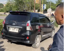 Polisi Beri Penjelasan Penyebab Kematian Seorang Pria, yang Ditemukan Meninggal di Dalam Mobil di Samping Boneka
