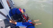 Lanal Tanjungbalai Karimun Gelar Latihan SAR Gabungan untuk Tingkatkan Kesiapan Evakuasi di Laut