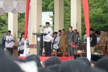 Peringatan HGN dan HUT PGRI ke-79 di Karimun, Aunur Rafiq: Guru sebagai Pilar Pendidikan dan Kesejahteraan