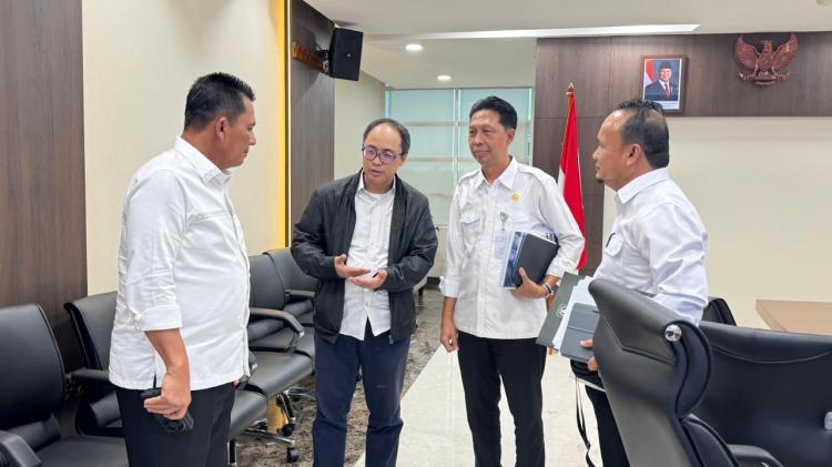 Gubernur Ansar Minta Anggaran Pembangunan Jalan Gurindam 12 Rp38 Miliar dan Jalan Nusantara Kijang Rp16 Miliar ke Wamen PUPR