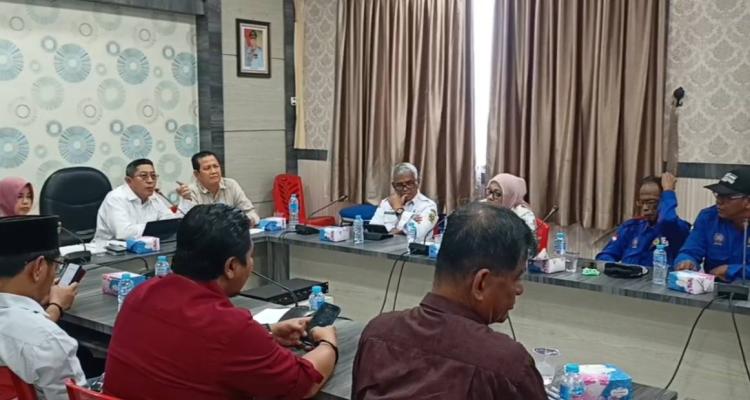 Dewan Pengupahan Karimun Tetapkan UMK 2025 Rp 3,95 Juta dan UMSK Sektor Granit Rp 3,96 Juta
