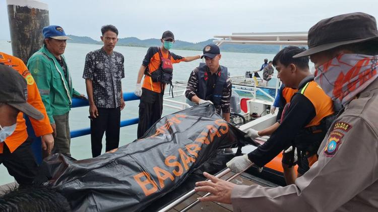 Hari Keempat Pencarian, Satu Lagi Korban Kecelakaan Laut di Karimun Ditemukan Meninggal Dunia