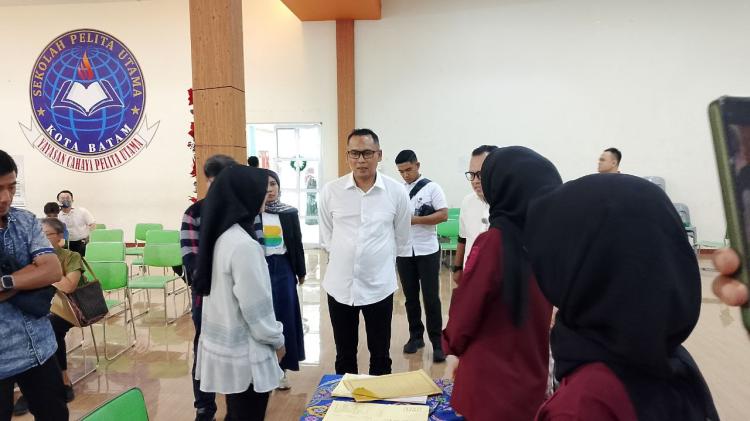 Imigrasi Batam Gelar Program Eazy Paspor di Sekolah Pelita Utama