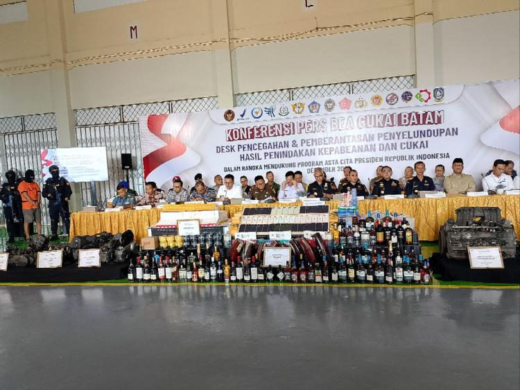 Bea Cukai Batam Tindak Ratusan Kasus Penyelundupan Barang Ilegal Senilai Ratusan Miliar