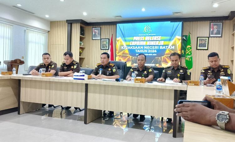 Kinerja Kejari Batam Tahun 2024 Capaian Melampaui Target hingga 1000%, 6 Restorative Justice
