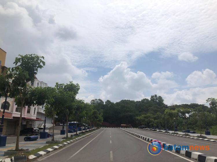 Prakiraan Cuaca Natal di Kota Batam: Hangat Sepanjang Hari, Berpotensi Hujan Singkat