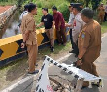 Akses Jembatan Pasar Kawal-Kangka Terhambat Akibat Longsor