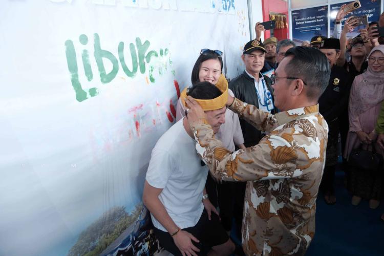 Hari Pertama 2025, Tanjungpinang Sambut Wisatawan Asal Singapura dengan Meriah