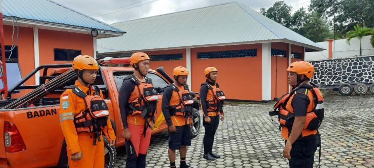 Breaking News! Kapal Tenggelam di Perairan Karimun, Dua Kru Hilang