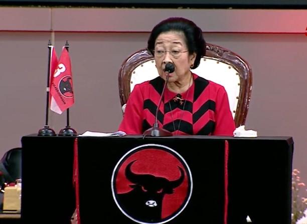 Megawati Kritik Tagline 