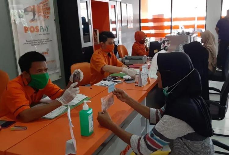 Pos Indonesia Salurkan Bansos Sembako dan PKH di Batam, Jumlah Penerima Meningkat