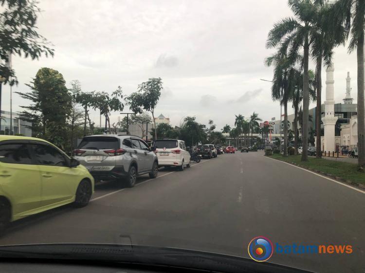 Ganggu Pengguna Jalan, Dishub Batam Tertibkan Parkir Liar di Depan Pelabuhan Internasional Batam Center