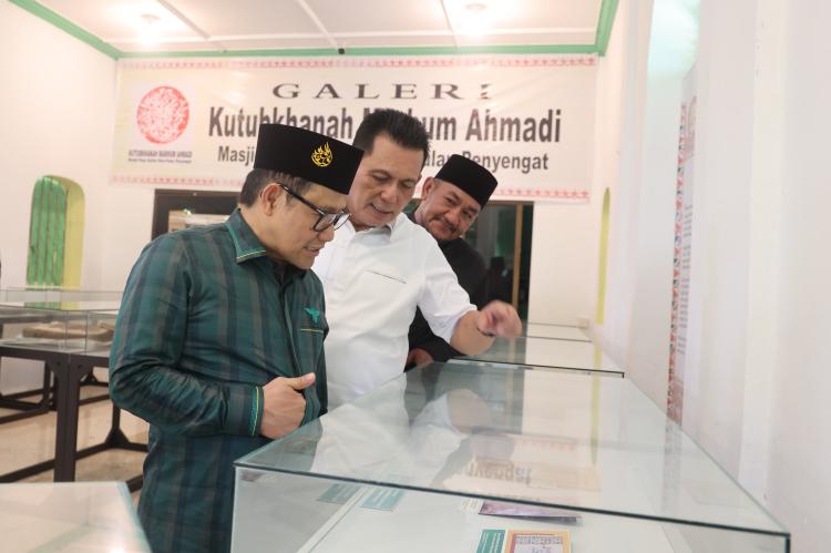 Menko PMK Muhaimin Iskandar Kunjungi Pulau Penyengat, Sempat Singgah ke Tepi Laut Tanjungpinang