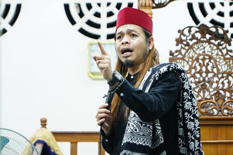 Ustad Gondrong dari Medan Isi Peringatan Isra