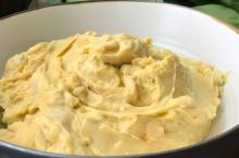 Aroma Tajam, Mengenal Pesona Tempoyak di Tengah Musim Durian Lingga