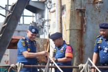 KPLP Kelas II Tanjung Uban Tangkap Kapal Asing Berbendera Vanuatu di Perairan Bintan